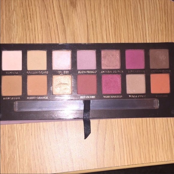 Anastasia Beverly Hills Bundle - Picture 2 of 4